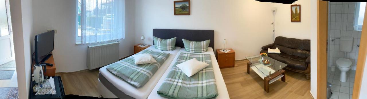 Hotel Am Schlosspark Mallin Room photo